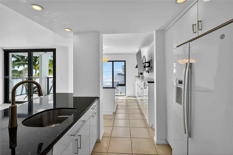 1600 South Bayshore Lane #3A image #12