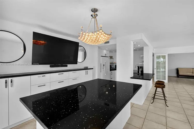 1600 South Bayshore Lane #3A image #13