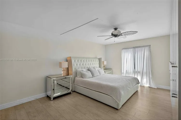 1600 South Bayshore Lane #3A image #26