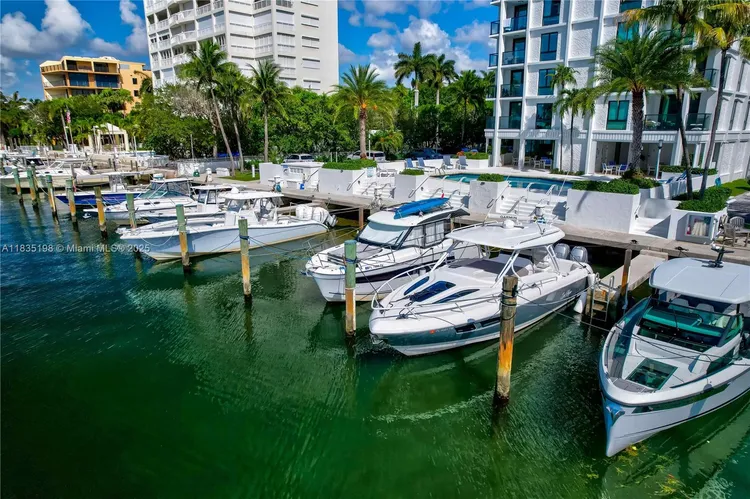 1600 South Bayshore Lane #3A image #38