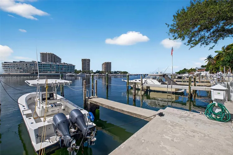 1600 South Bayshore Lane #3A image #44