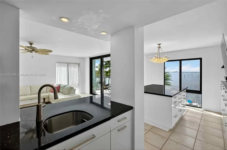 1600 South Bayshore Lane #3A image #7