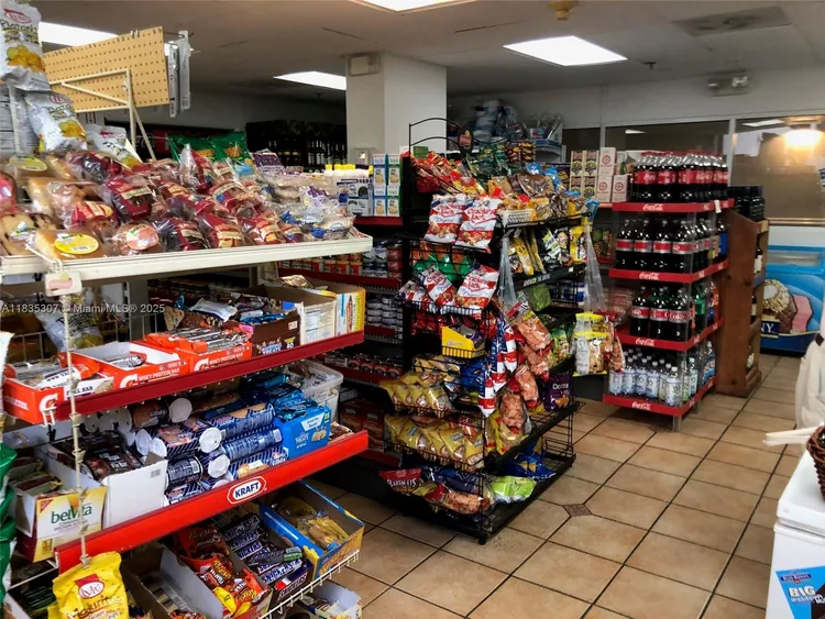 Brickell Key II #1414 image #34