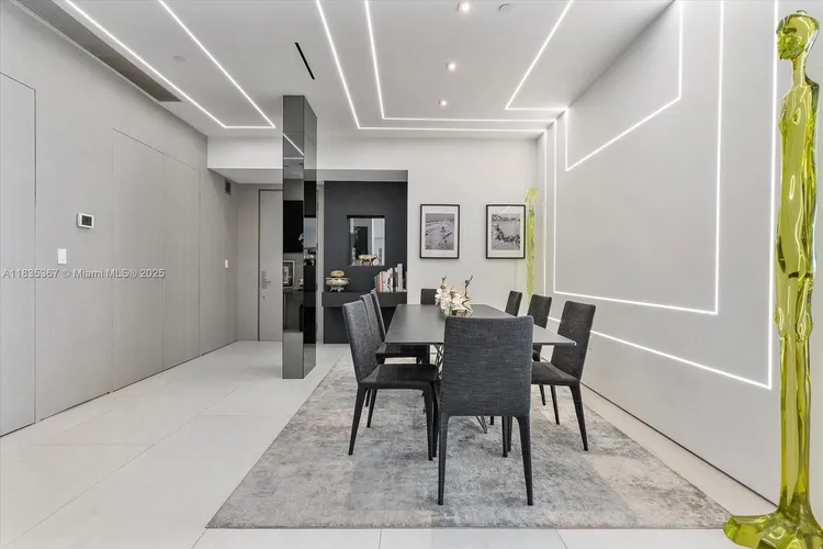 Chateau Beach Residences #2002 image #10