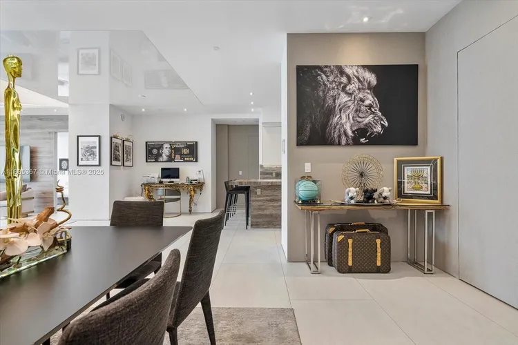 Chateau Beach Residences #2002 image #9