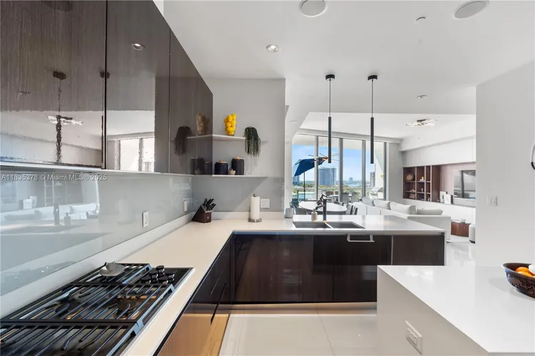 Echo Aventura #LPH02 image #10