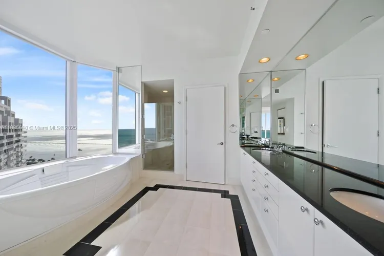 Portofino Tower #2305 image #11