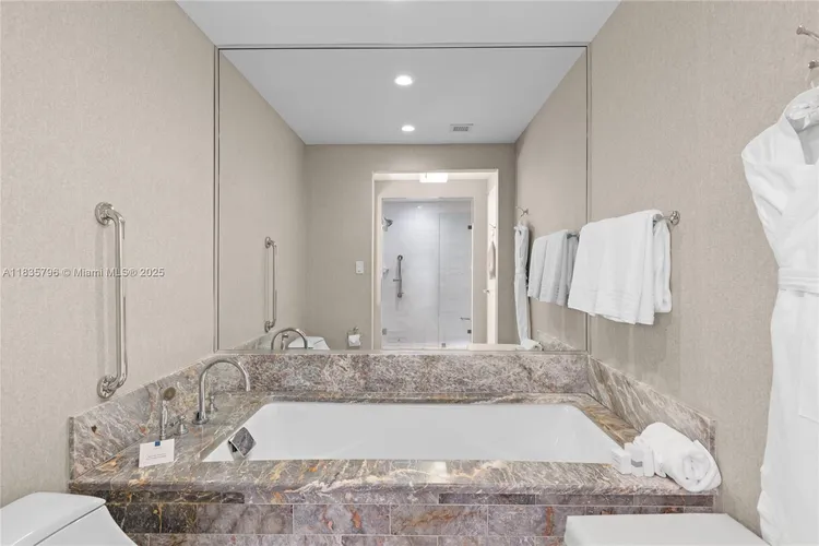 The Ocean Resort Residences (Conrad) #H1401 image #19