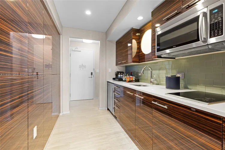 The Ocean Resort Residences (Conrad) #H1401 image #23