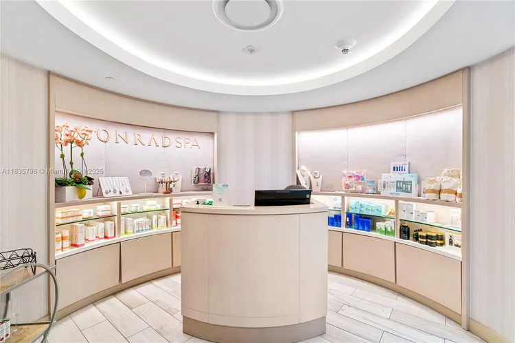 The Ocean Resort Residences (Conrad) #H1401 image #36