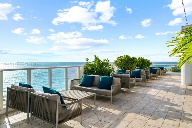 The Ocean Resort Residences (Conrad) #H1401 image #65