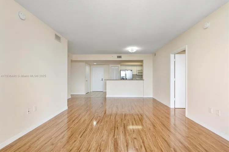 Turnberry on the Green #912 image #11