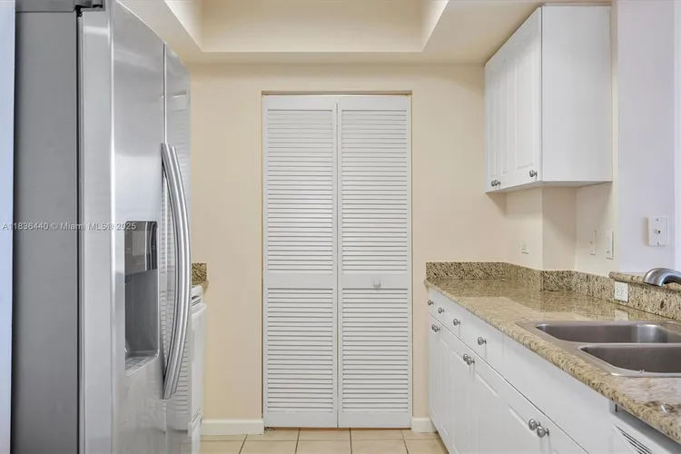 Turnberry on the Green #912 image #17