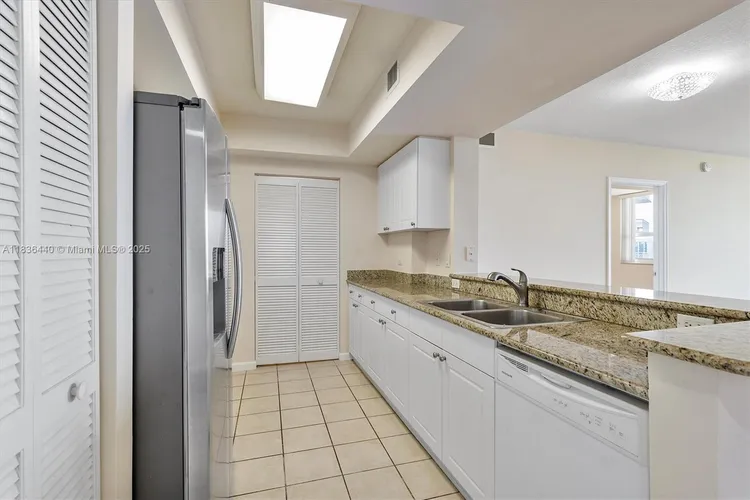 Turnberry on the Green #912 image #18