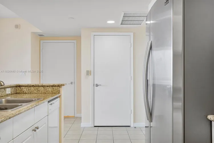 Turnberry on the Green #912 image #24