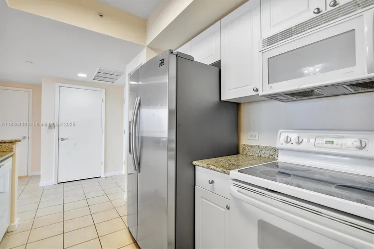 Turnberry on the Green #912 image #26