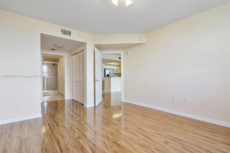 Turnberry on the Green #912 image #39