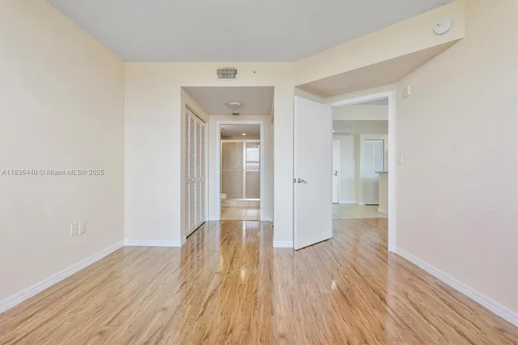 Turnberry on the Green #912 image #40