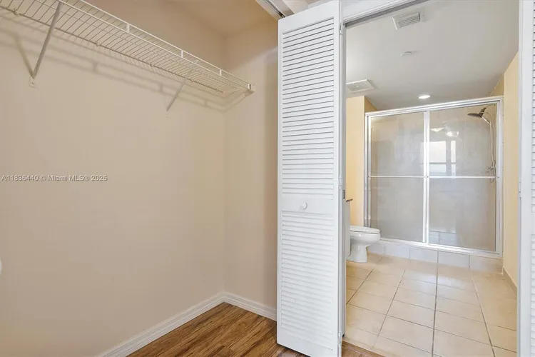 Turnberry on the Green #912 image #43