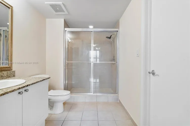 Turnberry on the Green #912 image #45