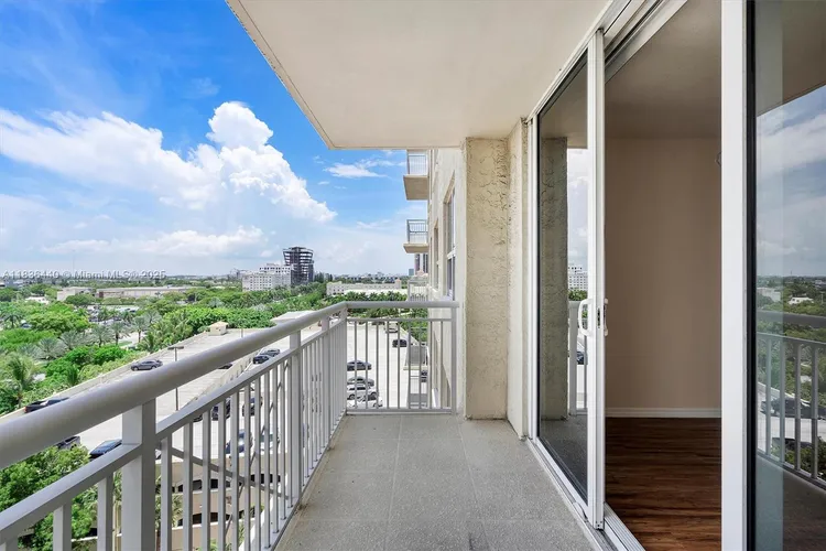 Turnberry on the Green #912 image #49