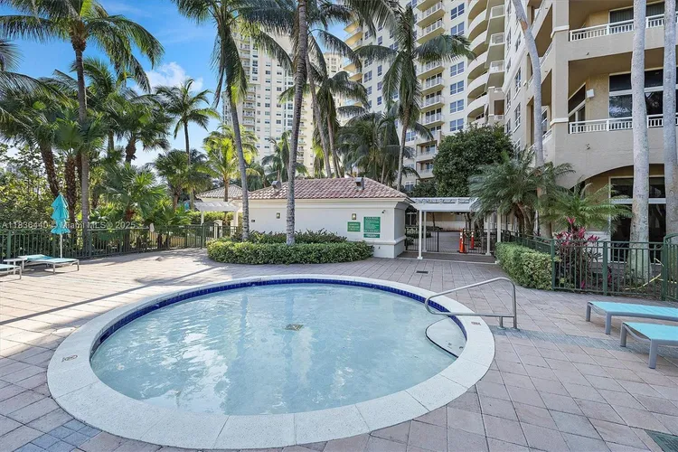 Turnberry on the Green #912 image #63