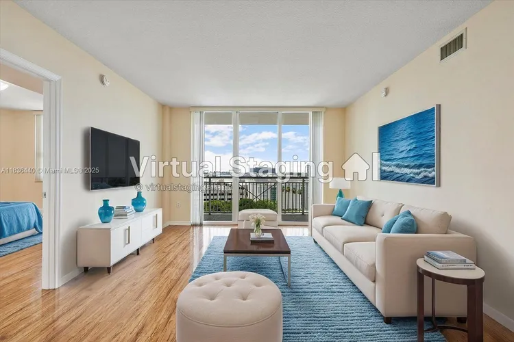 Turnberry on the Green #912 image #6