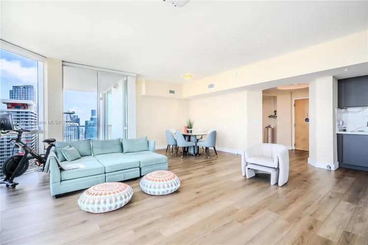 Vizcayne North Tower #4803 image #10