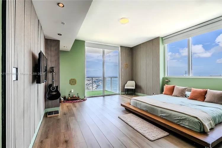 Vizcayne North Tower #4803 image #11