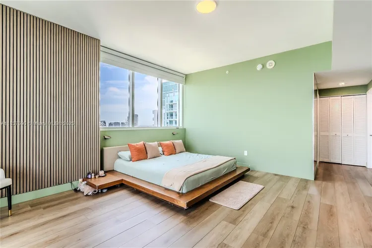 Vizcayne North Tower #4803 image #12