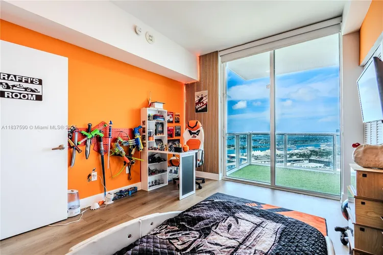 Vizcayne North Tower #4803 image #22