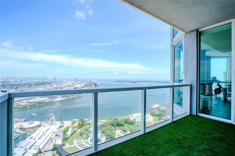 Vizcayne North Tower #4803 image #26