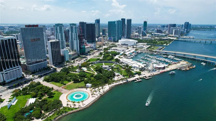 Vizcayne North Tower #4803 image #44