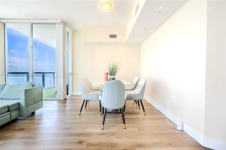 Vizcayne North Tower #4803 image #6