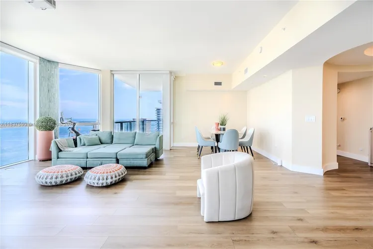 Vizcayne North Tower #4803 image #7