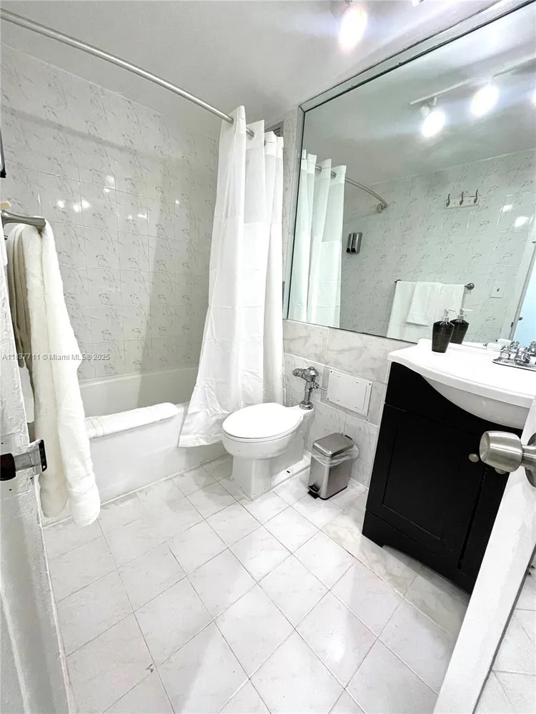 Castle Beach Club #1515 image #18