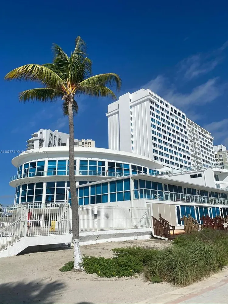 Castle Beach Club #1515 image #36