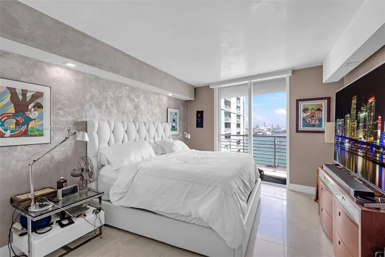 One Miami #1823 image #8