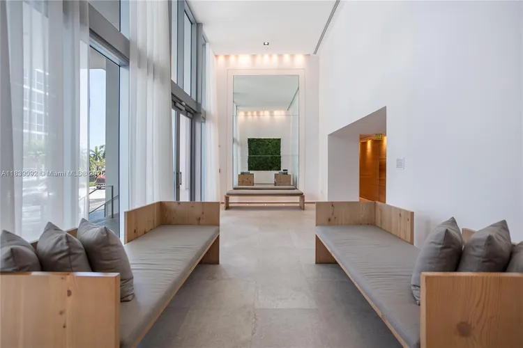 Ten Museum Park #4003 image #18