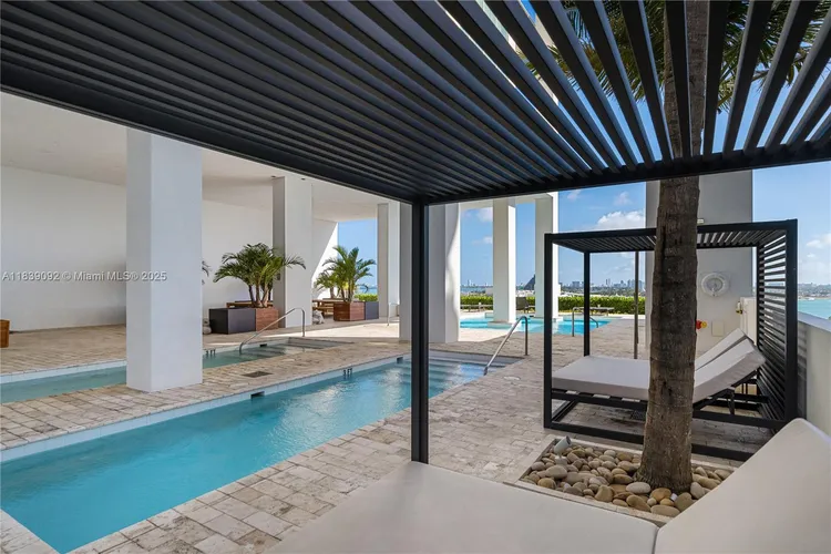 Ten Museum Park #4003 image #21