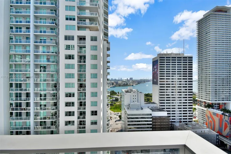 YotelPad #2000 image #14