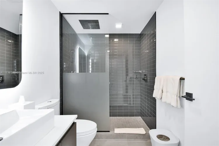 YotelPad #2000 image #21