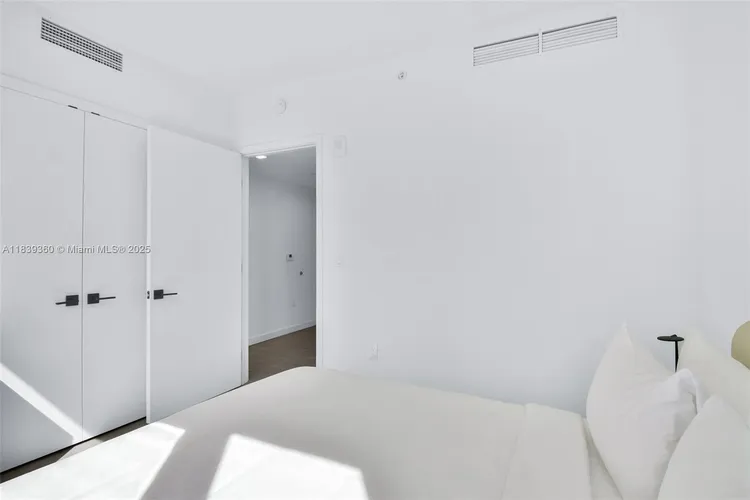 YotelPad #2000 image #26