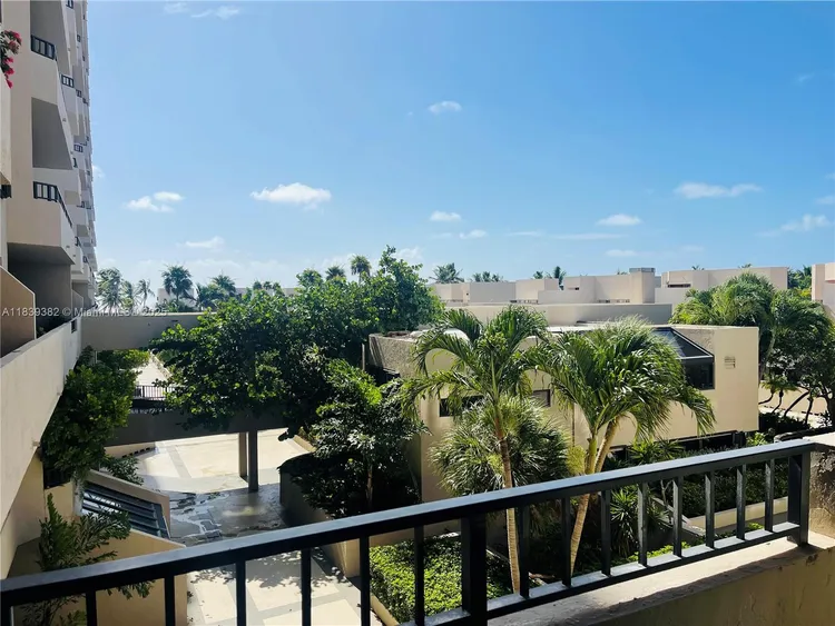 Key Colony I - Tidemark #305 image #11