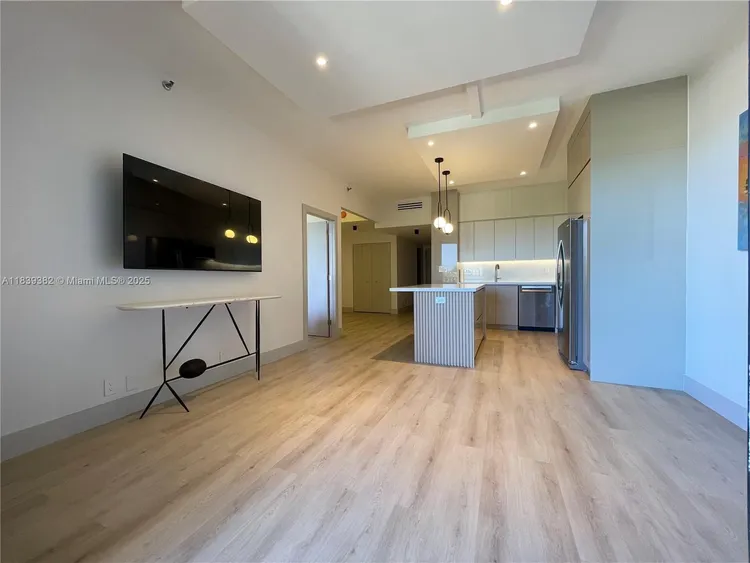 Key Colony I - Tidemark #305 image #17