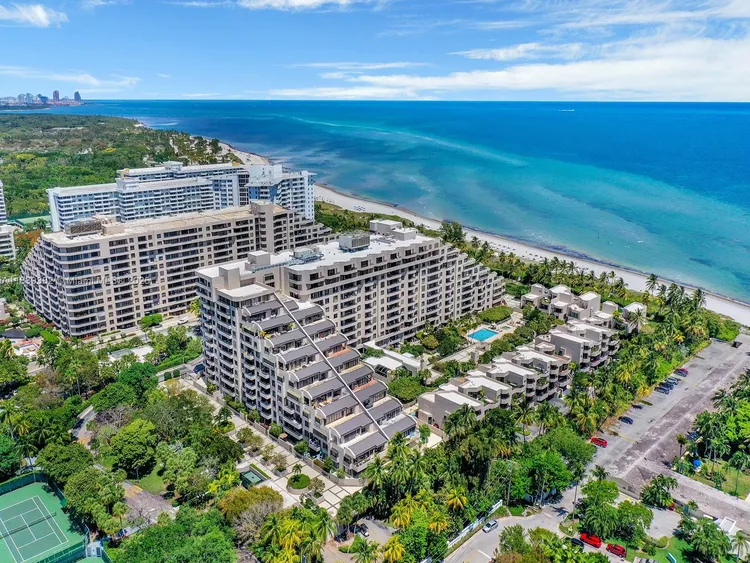 Key Colony I - Tidemark #305 image #32