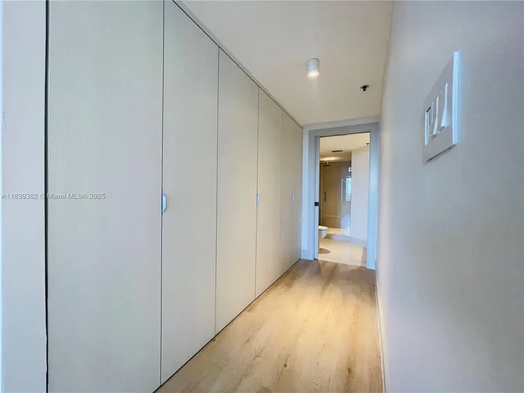 Key Colony I - Tidemark #305 image #7