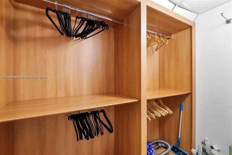 Emerald at Brickell #1804 image #12