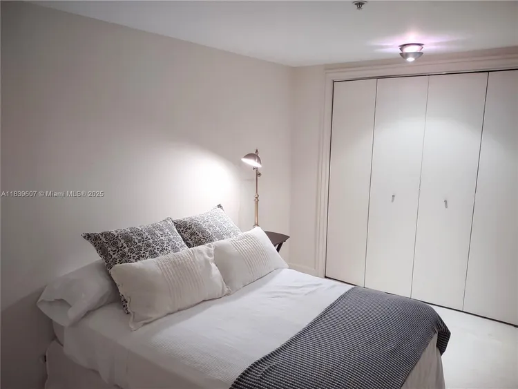 Grand Bay Residences #601 image #23