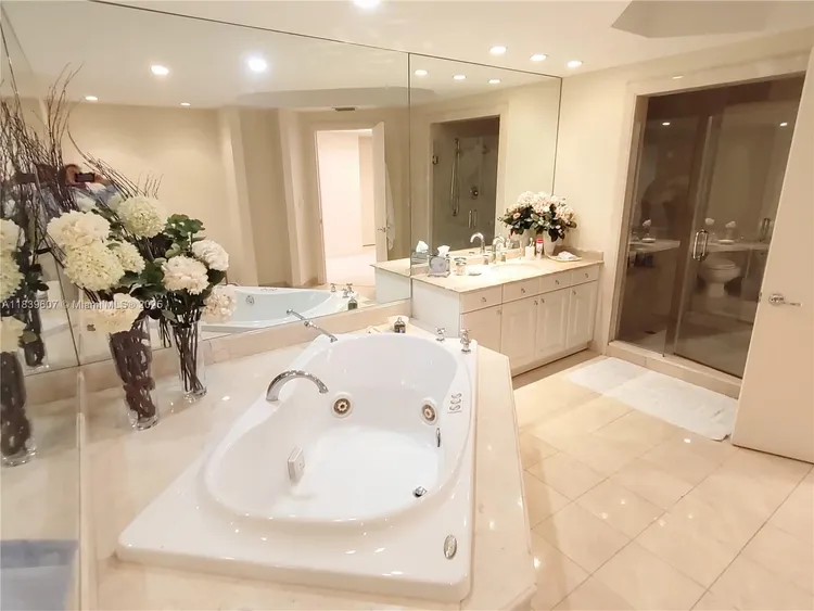 Grand Bay Residences #601 image #31